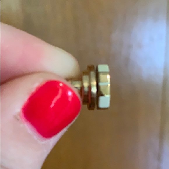 Tory Burch logo earrings - Picture 3 of 3